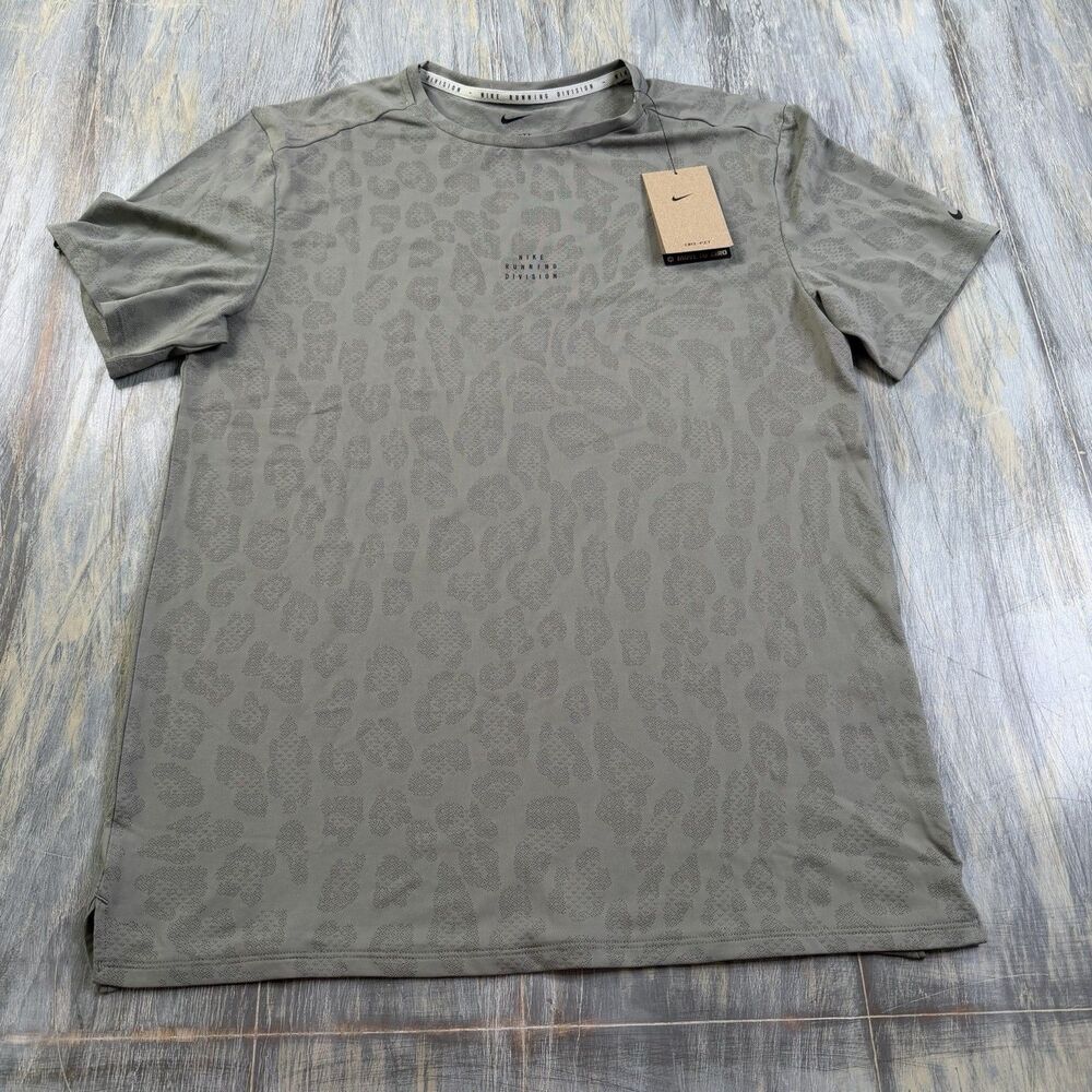 Nike Rise 365 Run Division Shirt